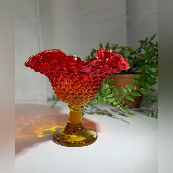 ✨HIGH CADMIUM GLOW✨ Vintage Kanawha Amberina Ruffled Edge Hobnail Glass Compote - Picture 4 of 9
